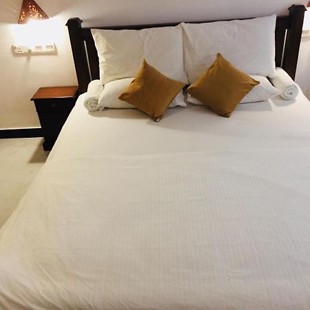 Holaa Mirissa Hotel Екстериор снимка