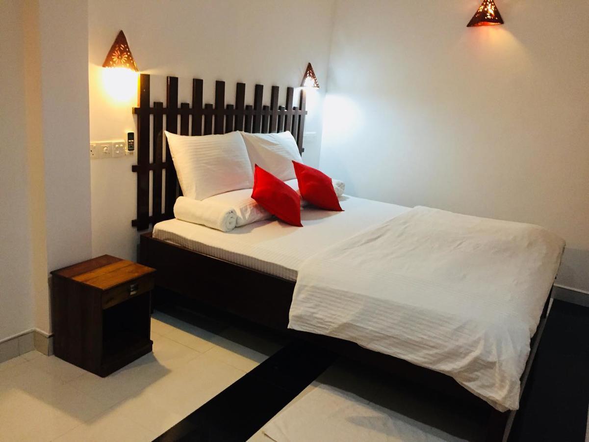 Holaa Mirissa Hotel Екстериор снимка