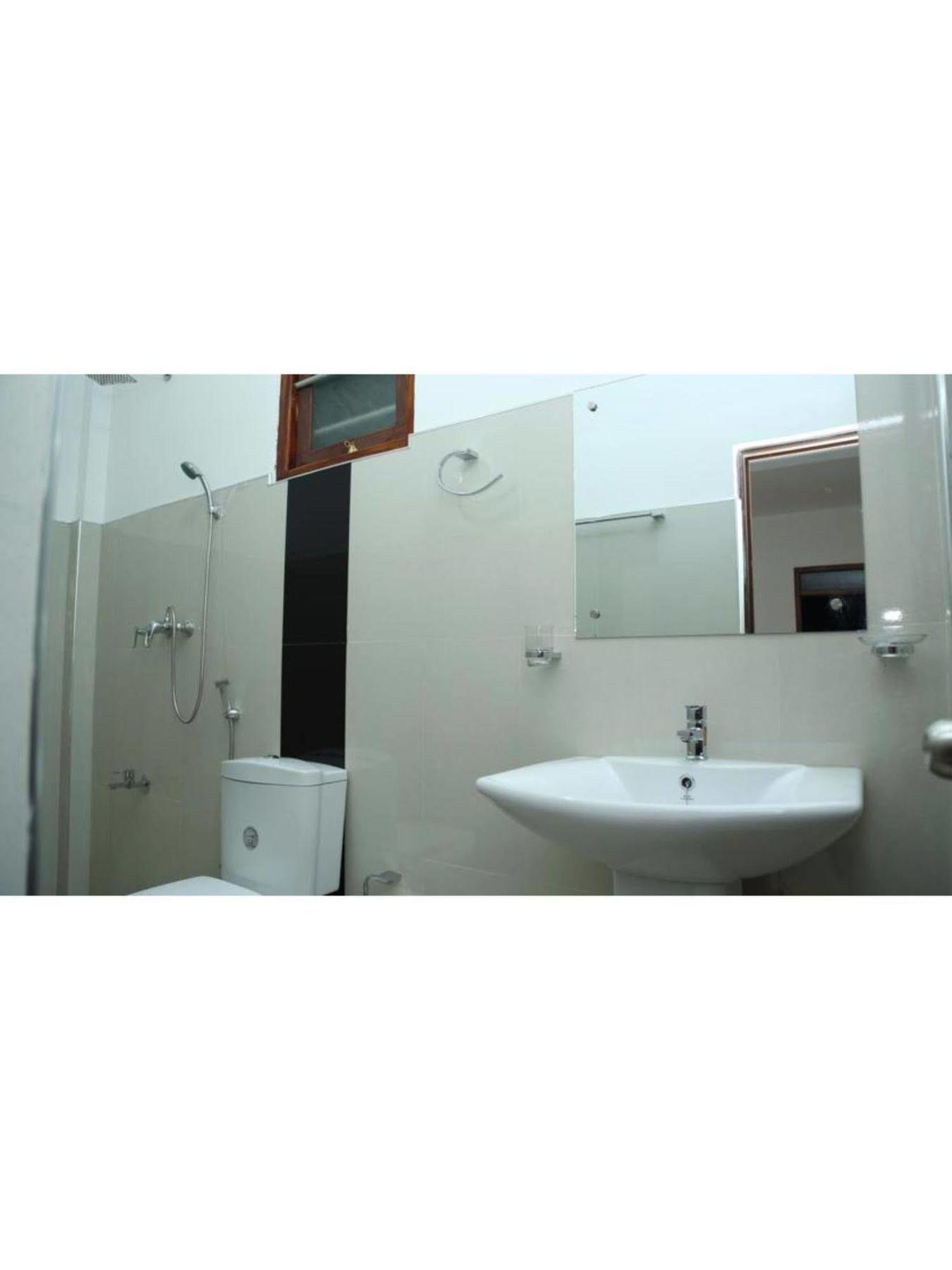 Holaa Mirissa Hotel Екстериор снимка